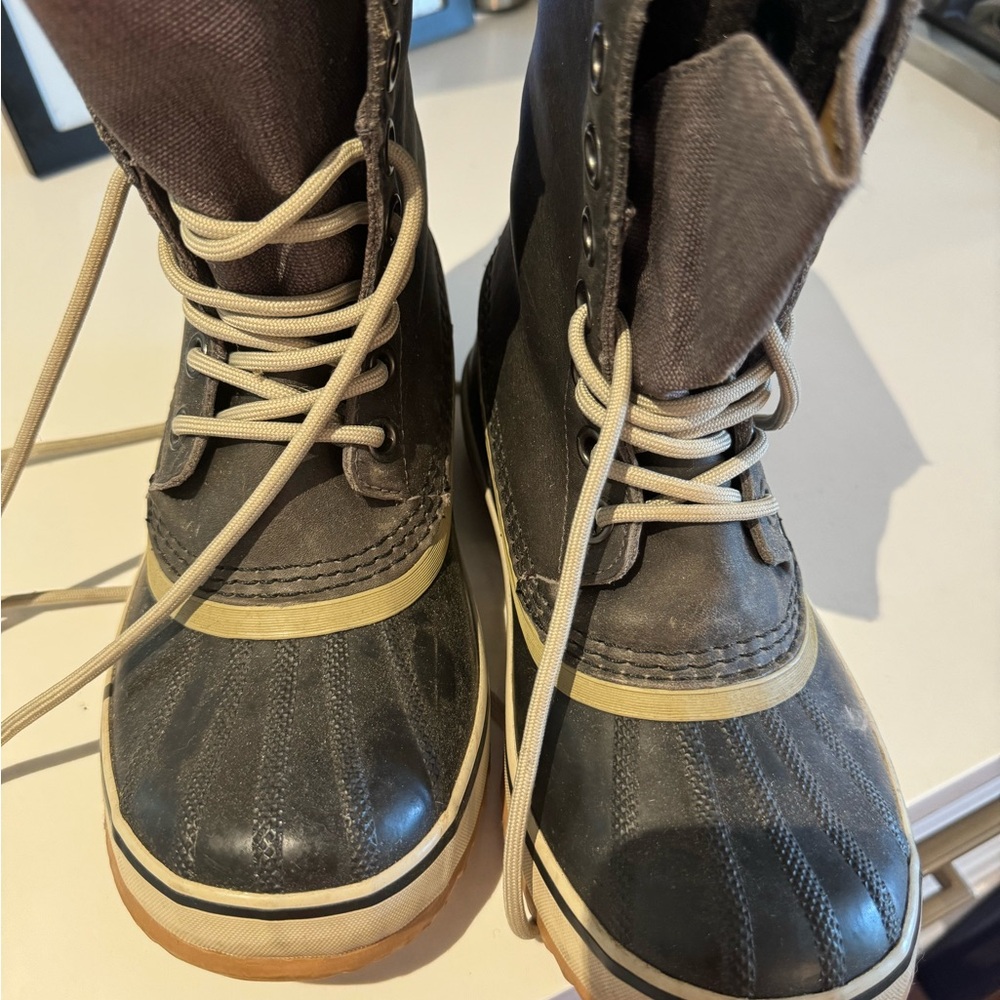 Sorel  joining arc boots